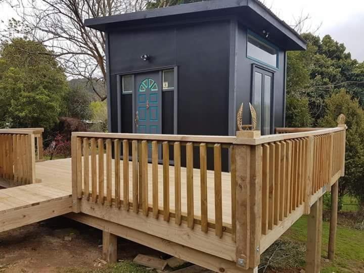 Starry Nights Cabin Fever Waikino Exteriör bild